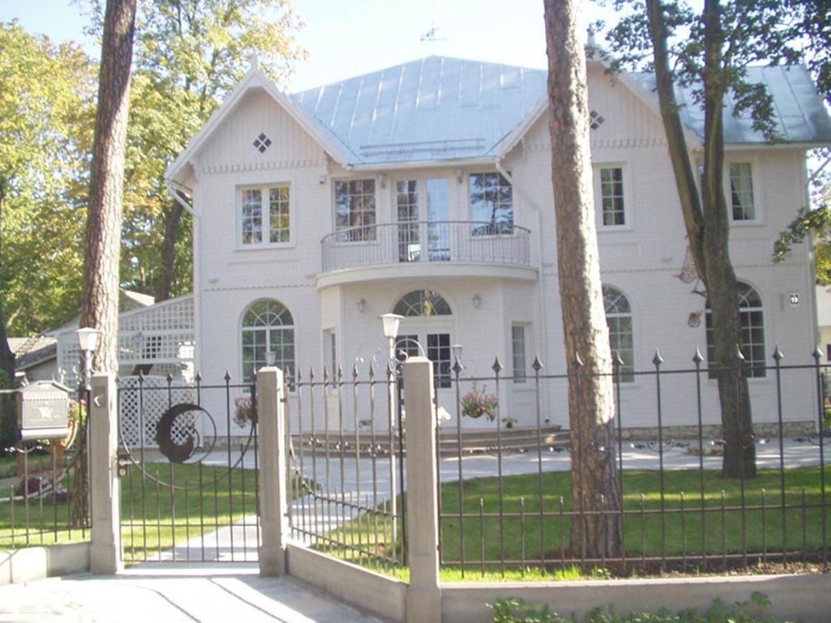 Art Residence Jurmala Bagian luar foto